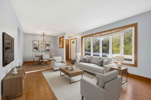 11257 S Pacific Dr, Worth, IL, 60482-1743 | Card Image