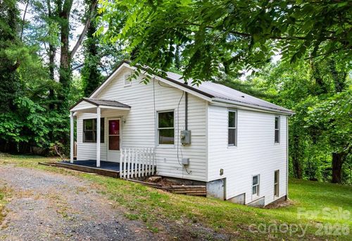 129 Shelburne Rd, Asheville, NC, 28806-2323 | Card Image