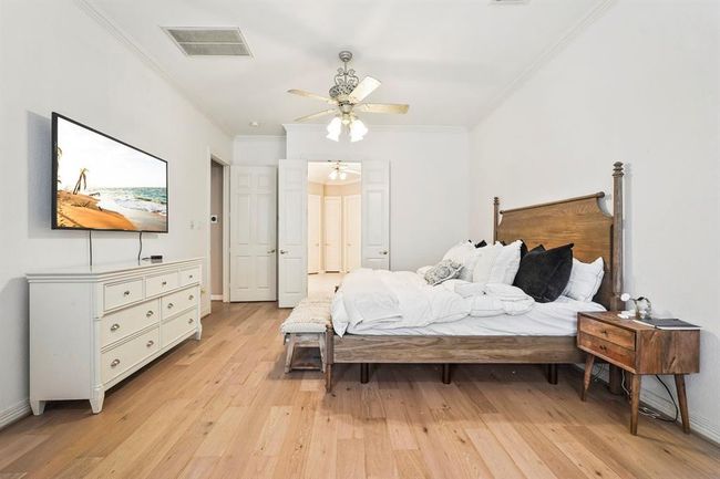 Master bedroom from another angle. | Image 30