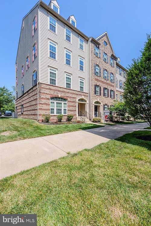 14192 Haro Trl, GAINESVILLE, VA, 20155-3333 | Card Image