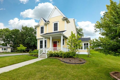 407 W Bennett St, Saline, MI, 48176-1803 | Card Image