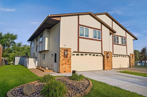 1289 Farrell St N, Maplewood, MN, 55119-3176 | Card Image