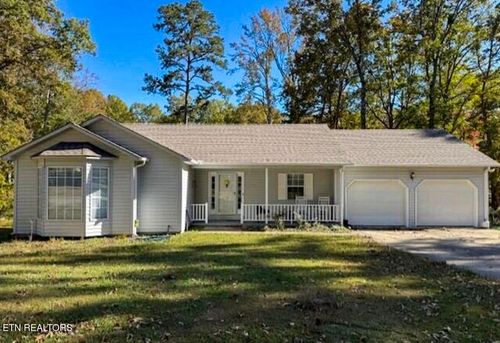 640 Meadow Creek Dr, Oneida, TN, 37841-6869 | Card Image