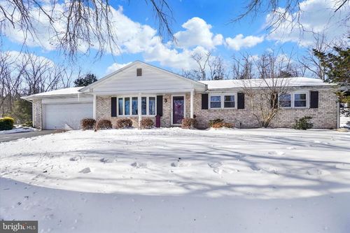 4490 Conewago Rd, DOVER, PA, 17315-3240 | Card Image