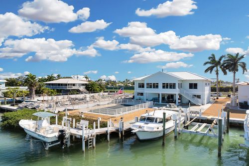 900 Shelter Bay Dr Ocean Drive, Key Colony, FL, 33051 | Card Image