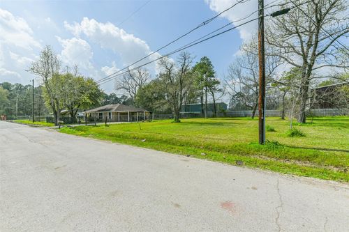 00 Queensland St, Houston, TX, 77028 | Card Image