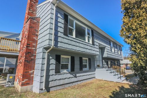 33 Trelane Dr, Bridgeport, CT, 06606-2216 | Card Image