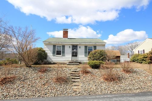 40 Marshall Rd, Fitchburg, MA, 01420-7416 | Card Image