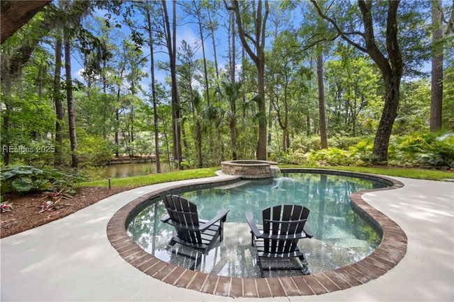 PebbleTec saltwater pool and spa | Image 6