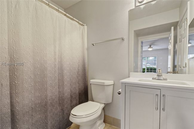 APT-1004 - 897 Fording Island Rd, Condo with 2 bedrooms, 2 bathrooms and null parking in Bluffton SC | Image 25