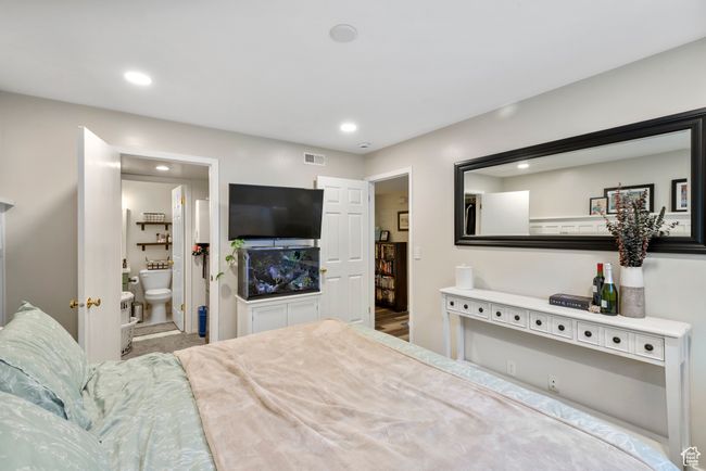 Bedroom with recessed lighting and connected bathroom | Image 24