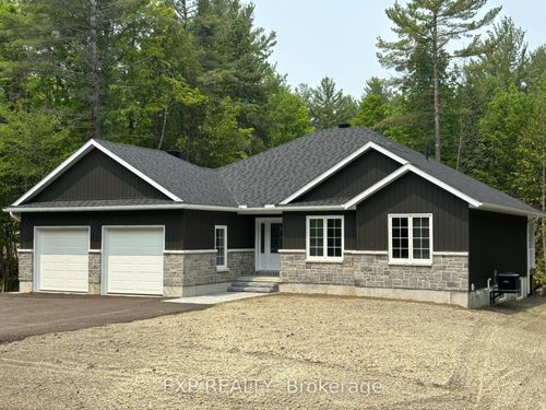 912 Burnstown Rd, Burnstown, ON, K0J1G0 | Card Image