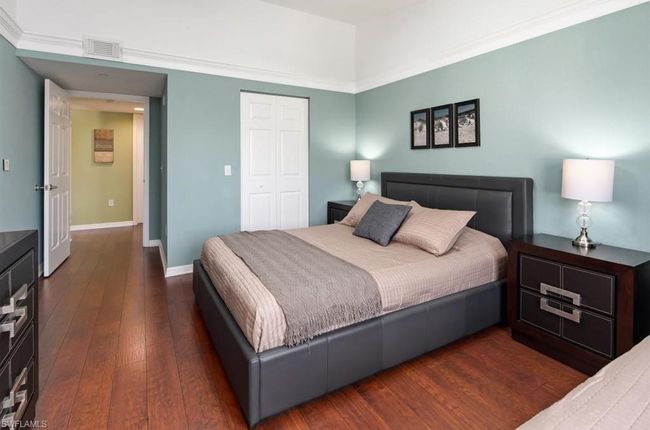 APT-331 - 8297 Key Royal Ln, Condo with 2 bedrooms, 2 bathrooms and null parking in NAPLES FL | Image 10