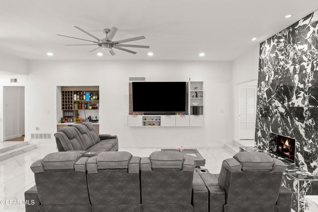 405-Los-Seris-Place-MLS-Camera-Guy-6 | Image 6