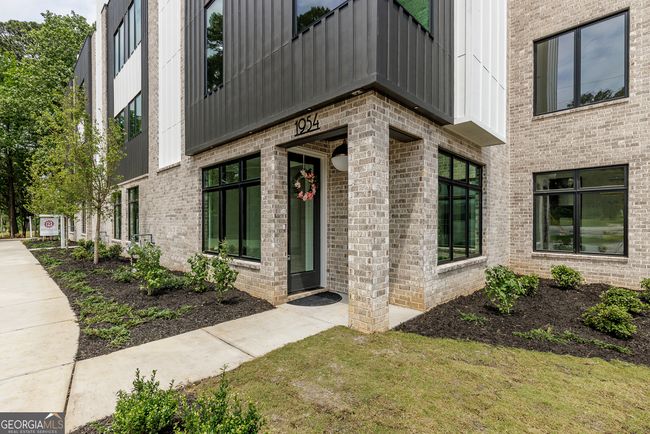 1954 8 Th St, Townhouse with 3 bedrooms, 4 bathrooms and 2 parking in Chamblee GA | Image 42