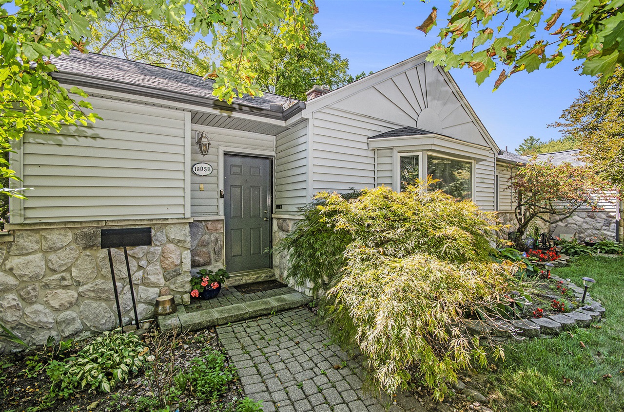 Delaware St, Roseville, MI 48066