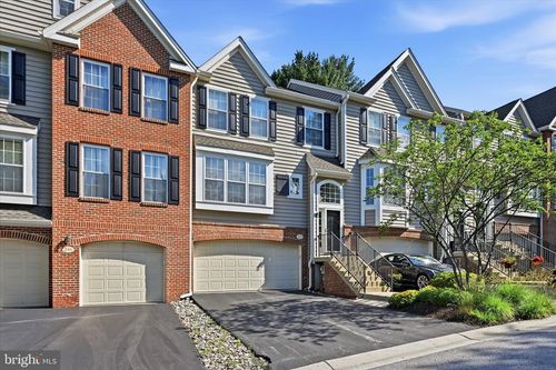 19-244 Cherry Ln, KENNETT SQUARE, PA, 19348-4709 | Card Image