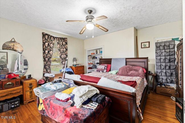 104 Maple St, House other with 5 bedrooms, 3 bathrooms and null parking in Glade Spring VA | Image 15