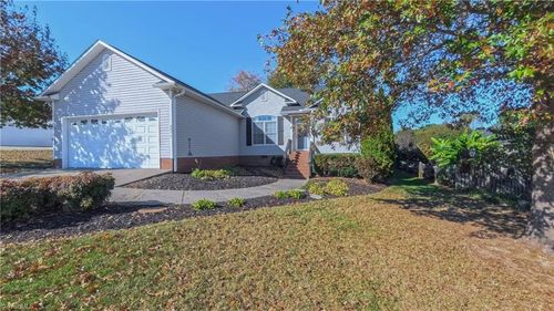 6071 Weant Rd, Archdale, NC, 27263-4179 | Card Image