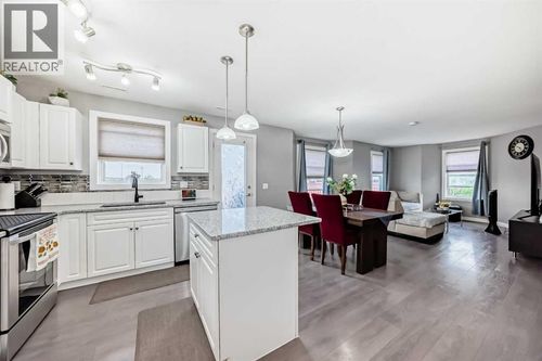 424-50 Westland Rd, Okotoks, AB, T1S2G4 | Card Image