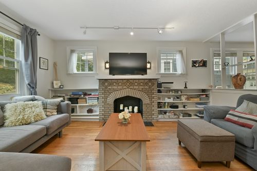 1-11 Goodway Rd, Boston, MA, 02130-4609 | Card Image