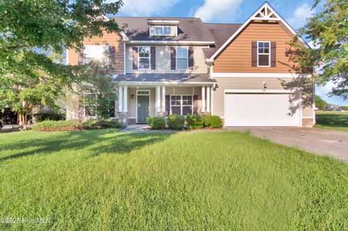 100 Hunterswood Ct, Jacksonville, NC, 28546-8026 | Card Image