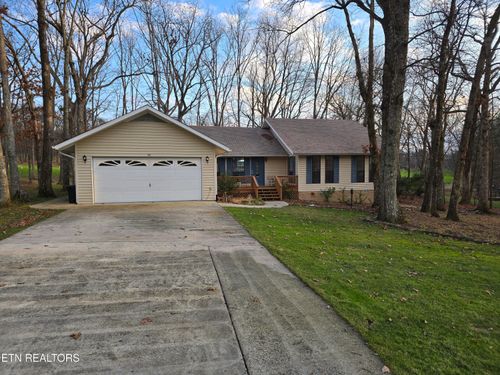 107 Howard Ter, Crossville, TN, 38558-7127 | Card Image
