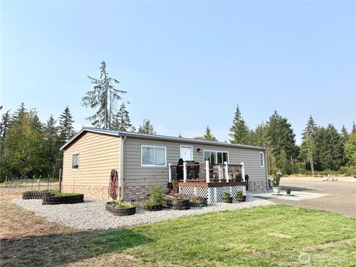 320 E Lonesome Creek Rd, Shelton, WA, 98584-7329 | Card Image