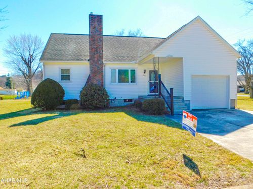 1029 6th Ave, Duncansville, PA, 16635-1333 | Card Image