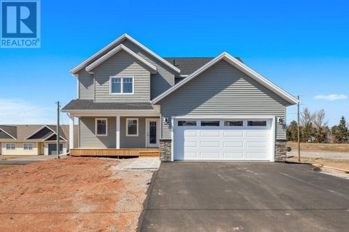 137 Oak Dr, Charlottetown, PE, C1A | Card Image