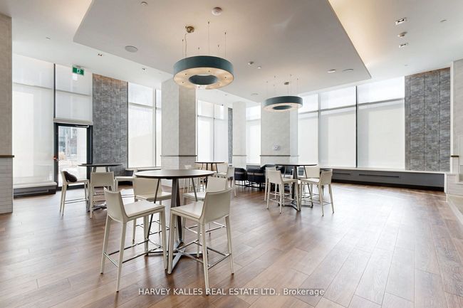 1001 - 9000 Jane St, Condo with 2 bedrooms, 2 bathrooms and null parking in Concord ON | Image 29