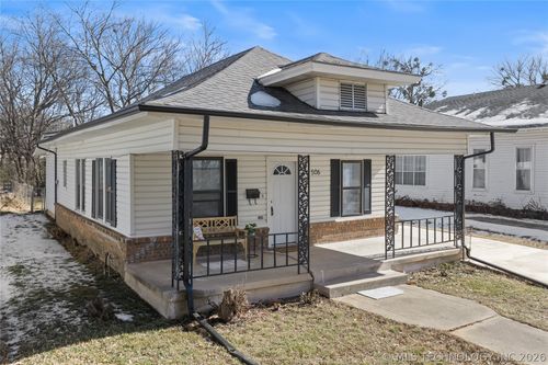 506 D St Nw, Ardmore, OK, 73401-5844 | Card Image