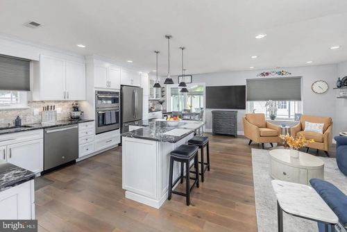 102 Weybridge Ct, WENONAH, NJ, 08090-2057 | Card Image