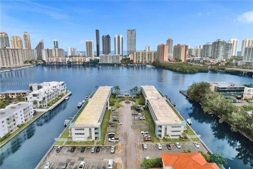 s105-3922 Ne 166th St, North Miami Beach, FL, 33160-3881 | Card Image