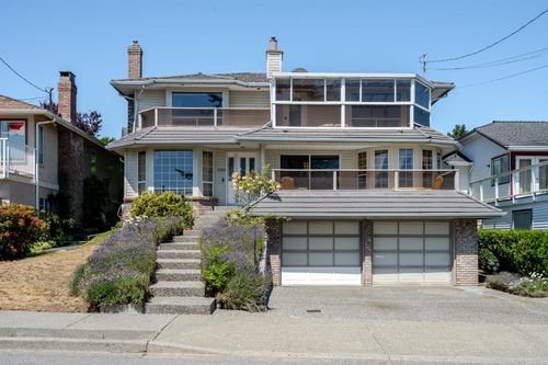 15545 Buena Vista Avenue, White Rock, BC, V4B1Y9 | Card Image