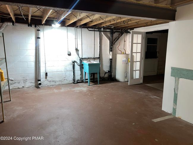 Basement | Image 19