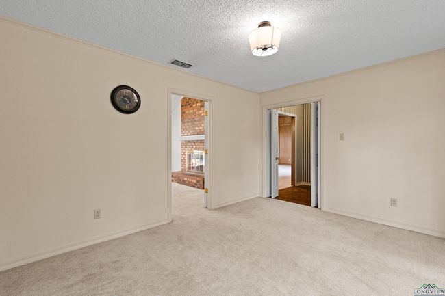 1307 Spring Tree Ln, House other with 3 bedrooms, 3 bathrooms and null parking in Kilgore TX | Image 25