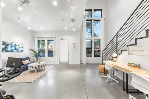 210 N Spurgeon St, Santa Ana, CA, 92701 | Card Image