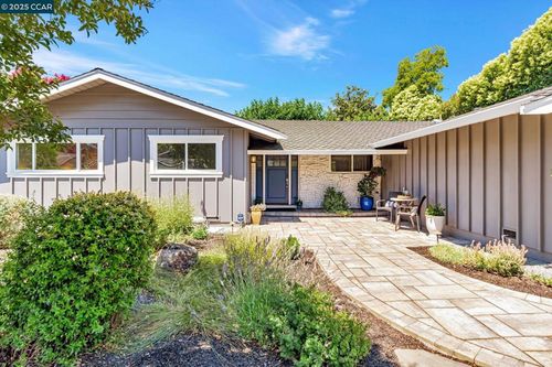 43 Wandel Dr, Moraga, CA, 94556-1940 | Card Image