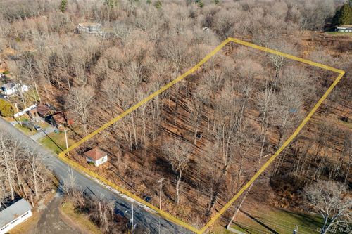 74 Old Albany Post Rd, Rhinebeck, NY, 12572-2659 | Card Image