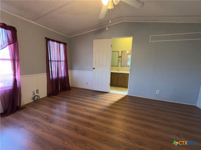 406 Jonah Ln, House other with 2 bedrooms, 2 bathrooms and null parking in Mcgregor TX | Image 18