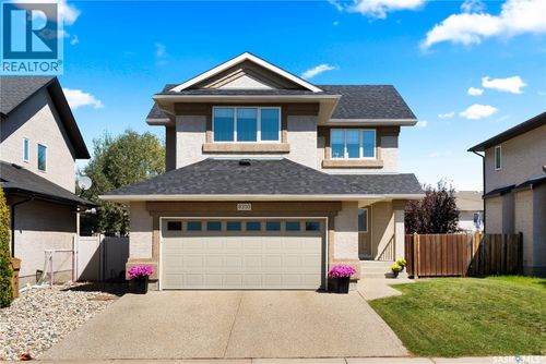 8310 Wascana Gardens Way, Regina, SK, S4V1E9 | Card Image