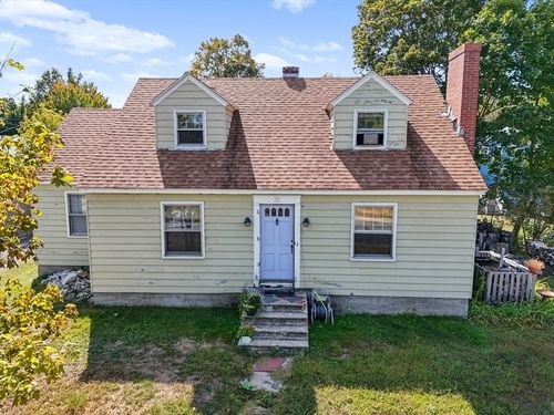 35 W River St, Orange, MA, 01364-1410 | Card Image