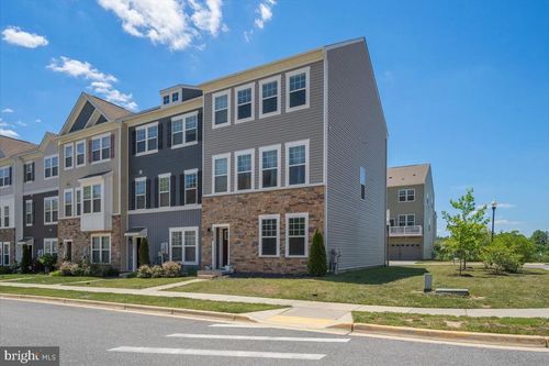 2020 Hinshaw Dr, ODENTON, MD, 21113-3136 | Card Image