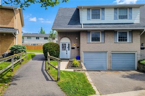 12-100 St Andrews Crt, Hamilton, ON, L8K6H2 | Card Image