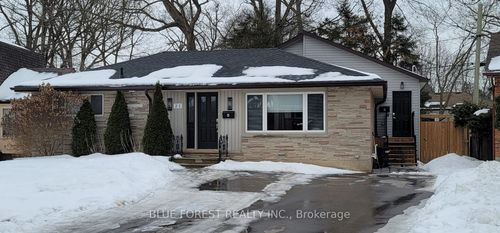 21 Arcadia Cres, London, ON, N5W1P5 | Card Image