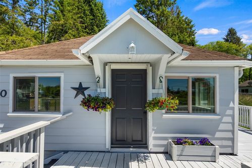 720 Rayonier Ave, Hoquiam, WA, 98550-1240 | Card Image
