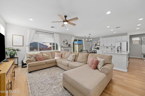 14217 E Hub Dr, Vail, AZ, 85641-3510 | Card Image
