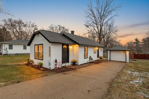 4034 Childs Ave Nw, Comstock Park, MI, 49321-8901 | Card Image