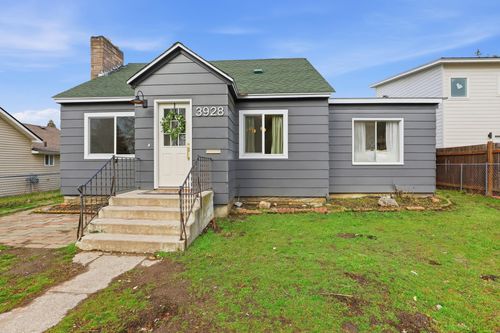 3928 W Longfellow Ave, Spokane, WA, 99205-1801 | Card Image